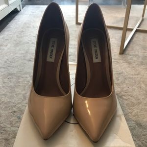 Steve Madden Pointed Toe Pump, Nude